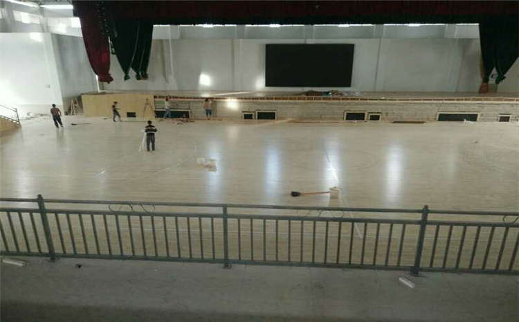 指接板運動(dòng)體育地板每平米價(jià)格