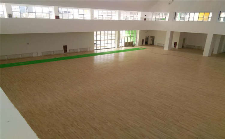 松木運動(dòng)體育地板市場(chǎng)價(jià)格表