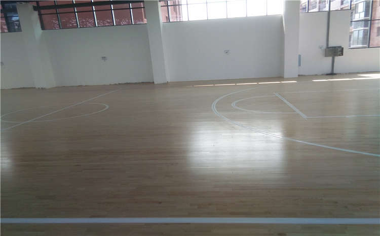22厚體育運動(dòng)地板怎么翻新