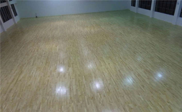 24厚楓木籃球木地板日常保養需要注意哪些方面？